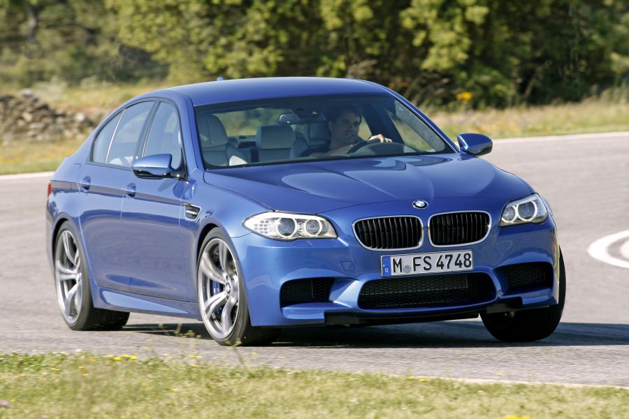  BMW M5 2011 года  (фото 240 из 344)